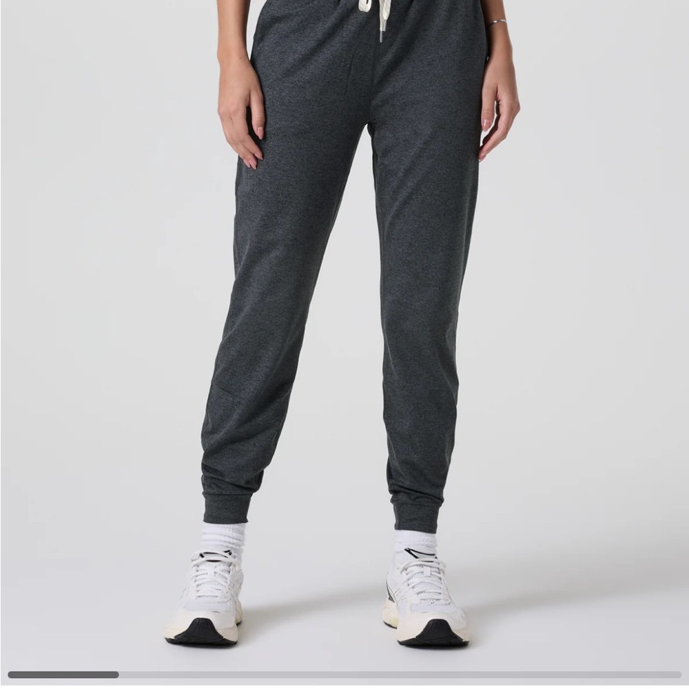 Vuori Performance Jogger